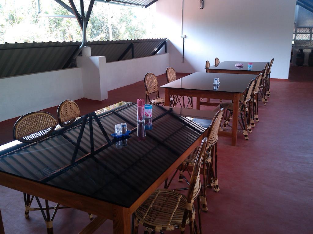 Lilypad Resort Varkala Bagian luar foto