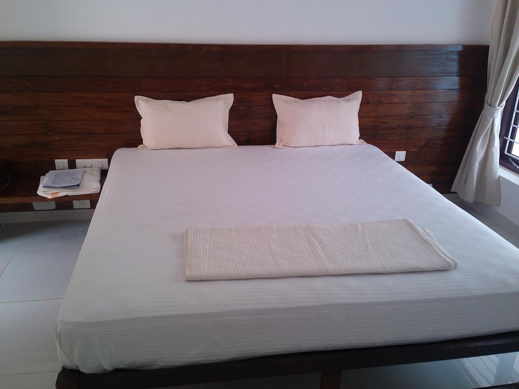 Lilypad Resort Varkala Bagian luar foto